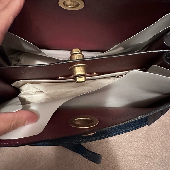 BNWT Coach Charlie bucket bag - Picture 2 of 3